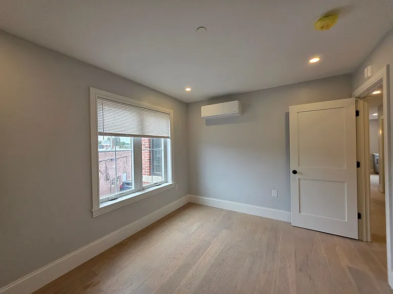 349 Market St #B1 — Photo 17