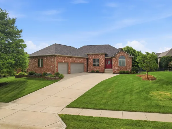 2937 Abbotsbury Ct, Greenwood, IN 46143