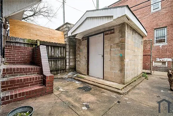 2702 Ashland Ave — Photo 23