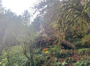 1426 E Canal Creek Rd, Waldport, OR 97394