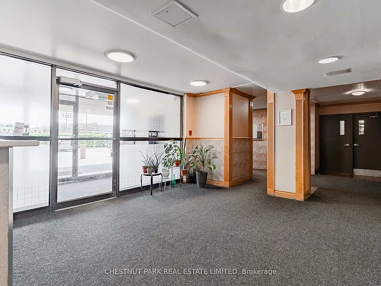 1060 Caven St #202 — Photo 27