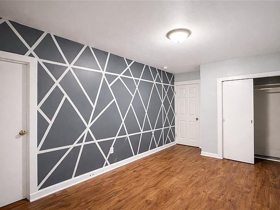 4th image of 39 Roland St Floor 2