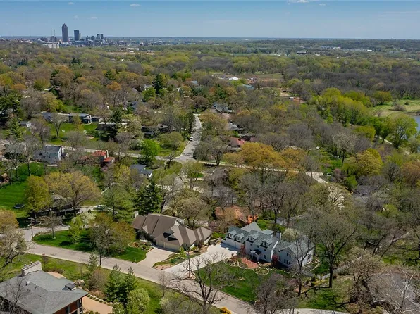 768 Foster Dr, Des Moines, IA 50312