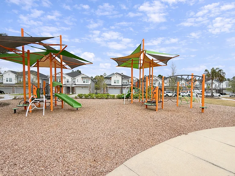 11102 Quantum Ct — Photo 29