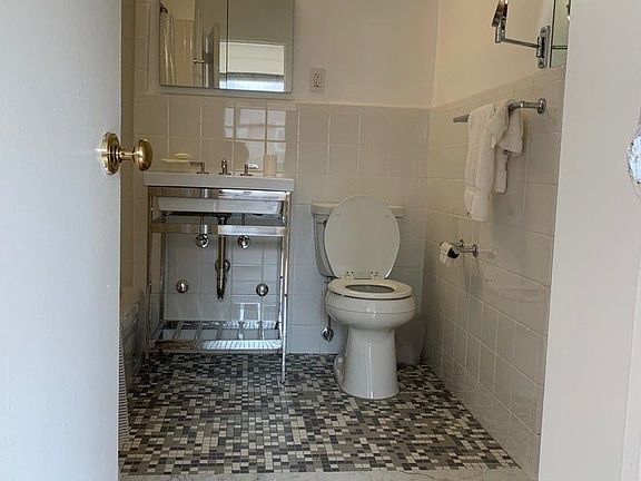 2nd image of 404 E 66th St APT 7J