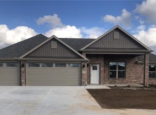 2012 Flynn St, Pea Ridge, AR 72751