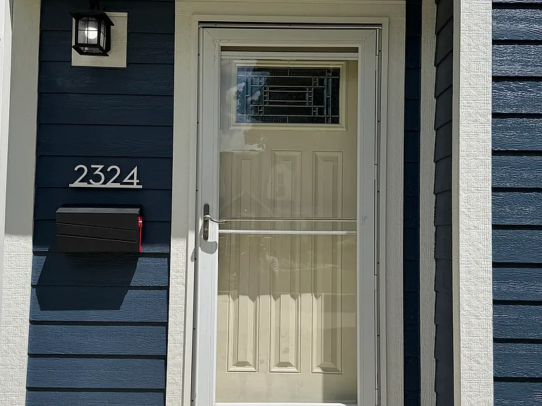 2324 S 58th St — Photo 3
