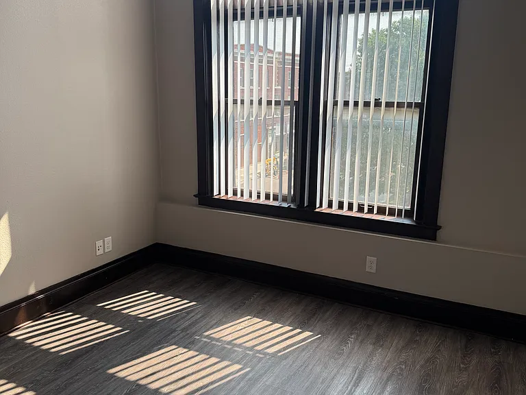 223 N Main St — Photo 19