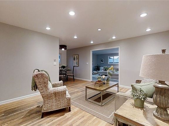 5th image of 3550 Ely Ave