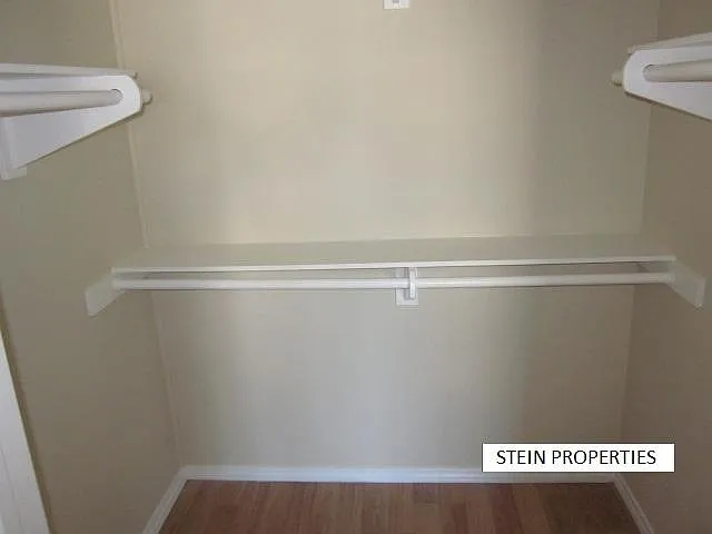 13610 Moorpark St #108 — Photo 11