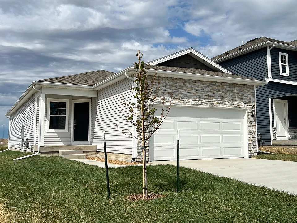 1283 Williamsburg Ln #1