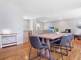 28 Homewood Dr, Hampton Bays, NY 11946