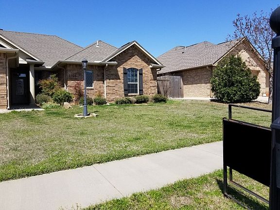 3rd image of 5106 NE Haddington Pl