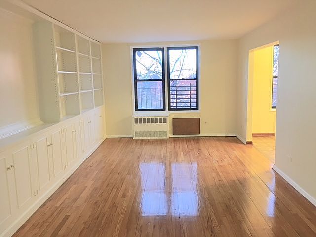 1st image of 152-72 Melbourne Ave #4H
