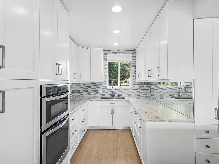 718 Rider Rd — Photo 9