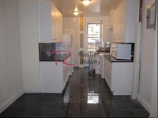 Sold by Rachel Realty | media 25