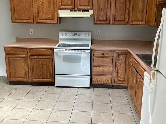 4th image of 406 E Catherine Dr #485