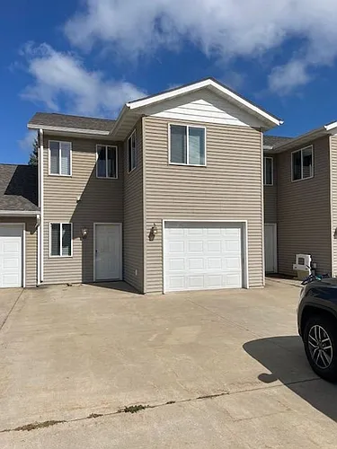 2400-2418 Hillcrest Dr Photo 1