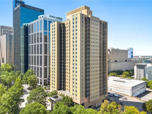 300 Peachtree St NE APT 11J, Atlanta, GA 30308