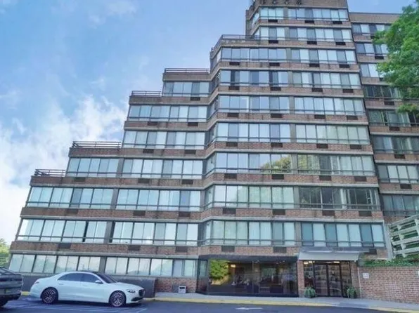 755 Narrows Rd N APT 614, Staten Island, NY 10304