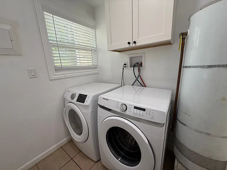 3180 S 400 E — Photo 15