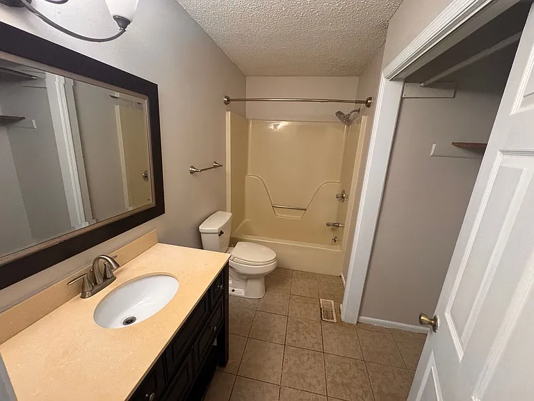 375 Buck Island Dr — Photo 7