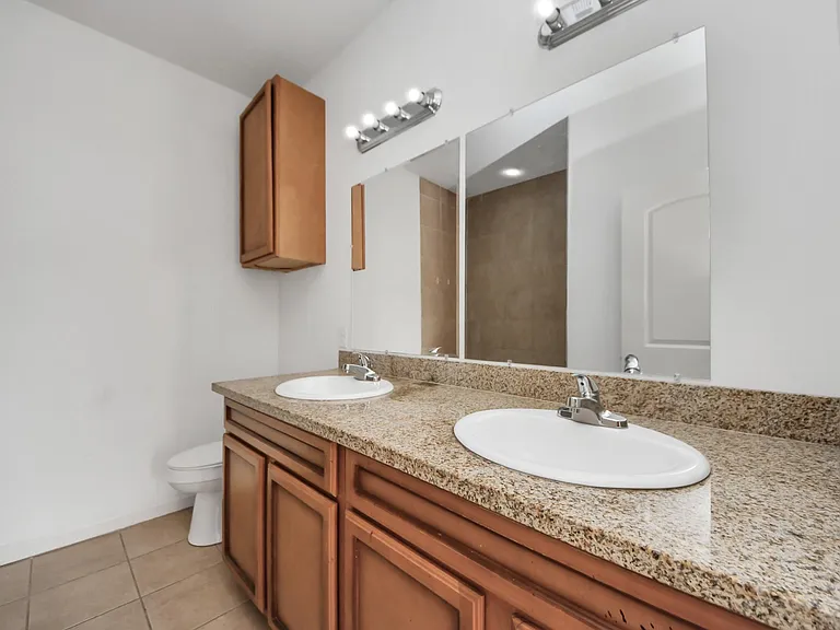 4327 Oak Ridge Dr #A — Photo 11