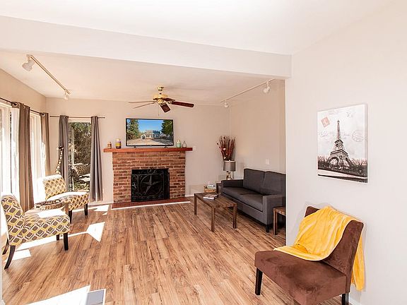 4th image of 907 E Dalton Ave