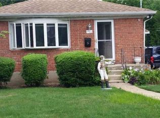 1765 Interlake Dr, Wantagh, NY 11793