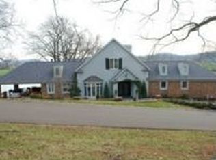 3350 Lake View Dr, Knoxville, TN 37919