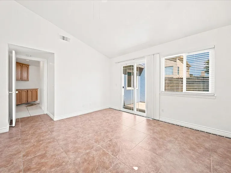 8408 Silver Run Way — Photo 16