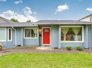 8410 SE Taylor Ct, Portland, OR 97216