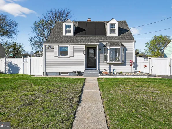 2021 S Brighton Ave, Clementon, NJ 08021