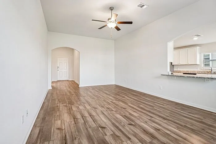 105 Crimson Cir #105CC — Photo 16