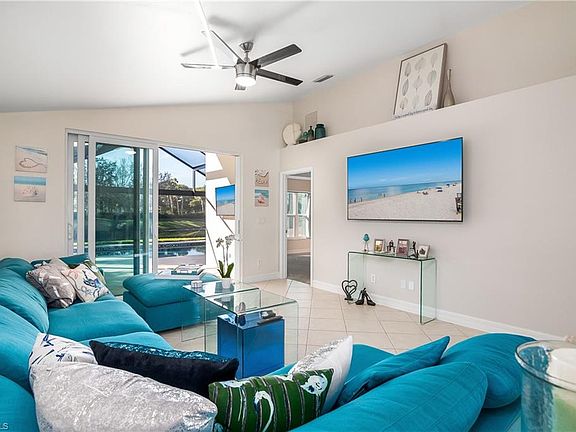 5th image of 2077 Painted Palm DR