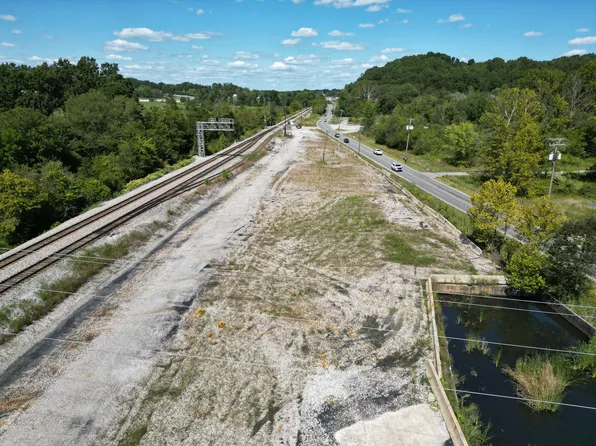 333 Highway 490, East Bernstadt, KY 40729