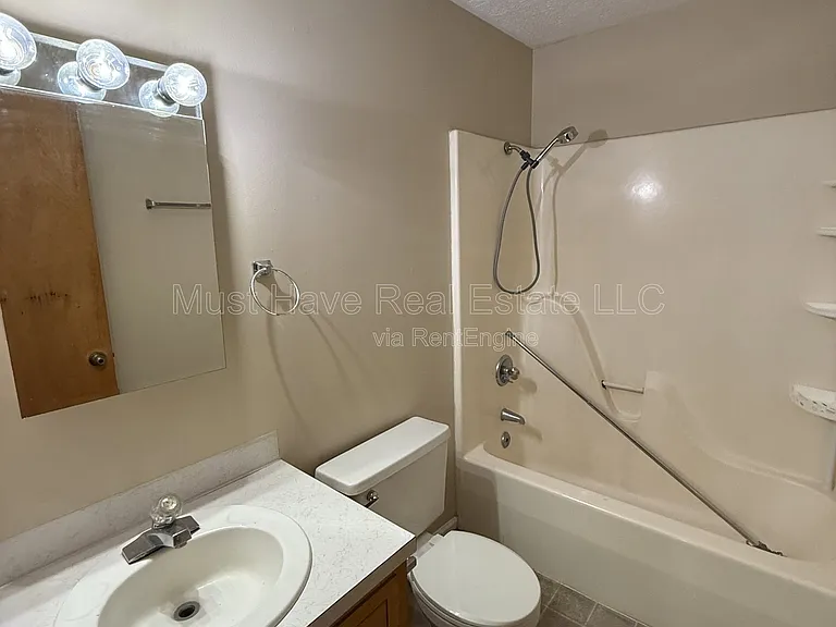 3715 Panda Ln #3 — Photo 4