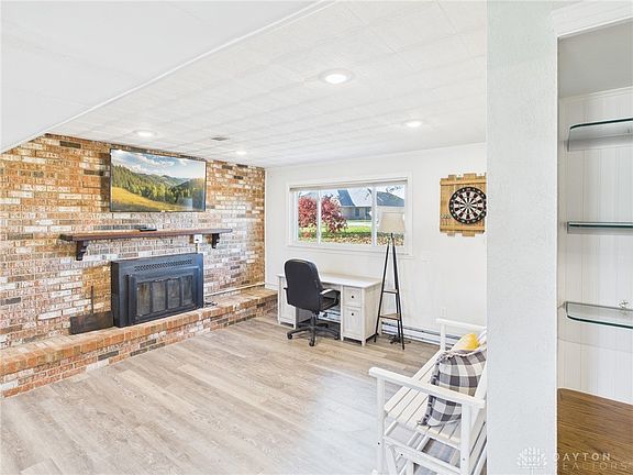 5th image of 5826 Cedarwood Dr