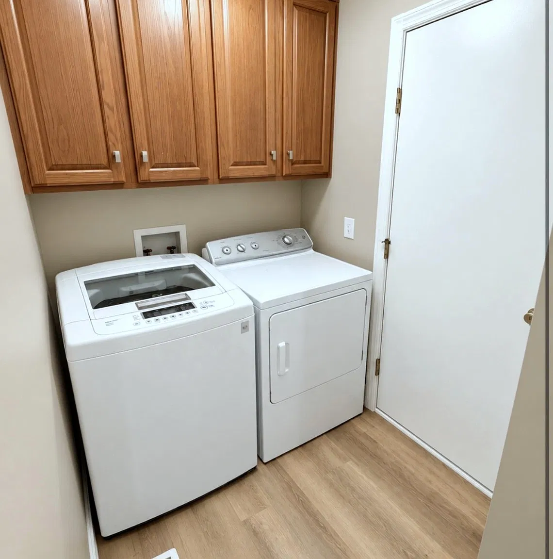 2 bed, 1.5 bath, 1100 sqft, $1,200 — Photo 4