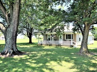 20208 Ranch Ln, Marion, IL 62959