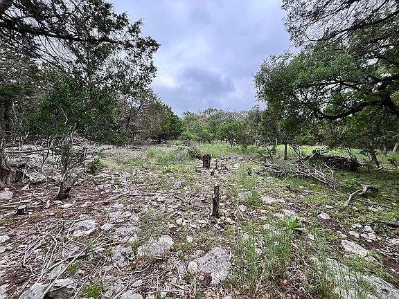 4th image of 703 Mountain Creek Trl