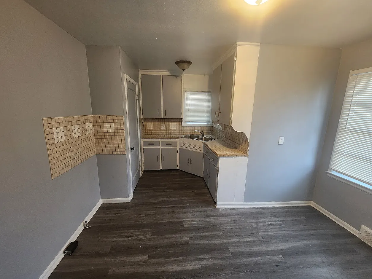 3 bed, 1022 sqft, $1,450 — Photo 2
