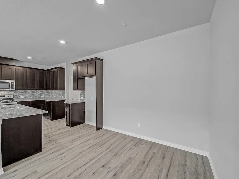 3112 Solana Cir — Photo 9