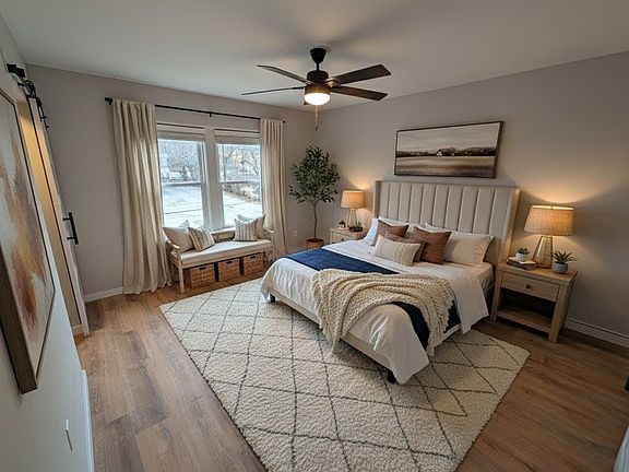 4th image of 2526-30 Bellevue Ave