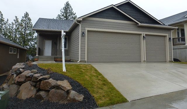 1st image of 4421 S Willow Ln