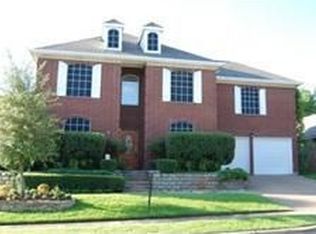 3533 Paint Brush Ln, Bedford, TX 76021