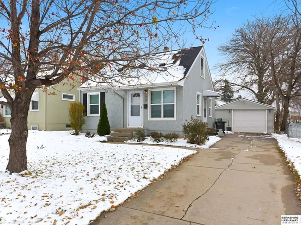 1705 S 54th St, Omaha, NE 68106
