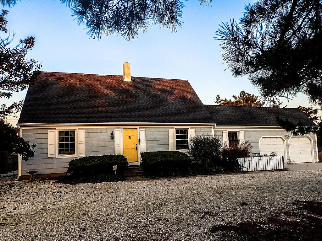 1522 Ocean Ave photo 1