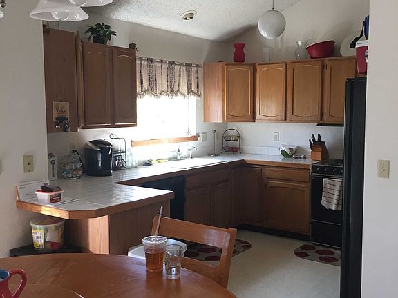 2nd image of 9214 Buttonhill Ct