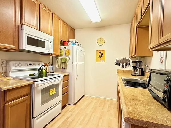 5th image of 8220 Vincetta Dr Unit 14